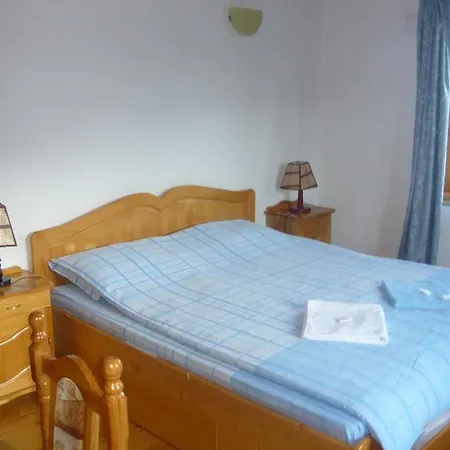 Edelweiss Guest house 2*